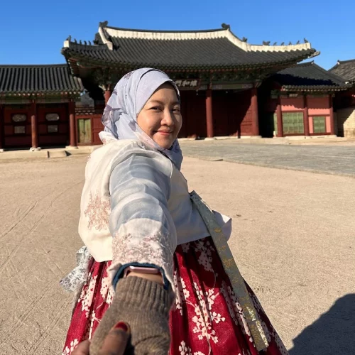Pakai Hanbok